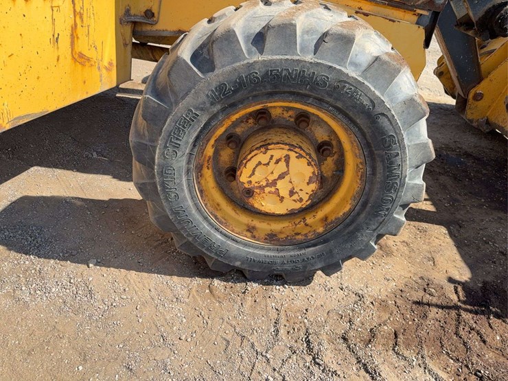 2012-deere-310k-image-12