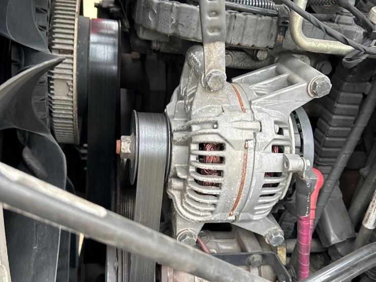 peterbilt-579-image-36