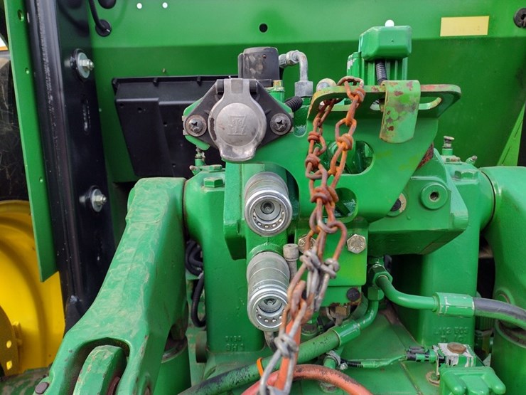 john-deere-6210-image-17