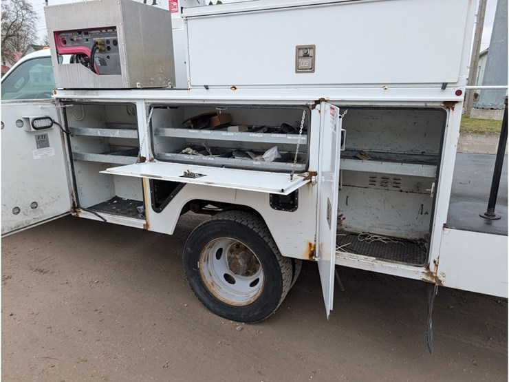 2012-ford-f450-image-15