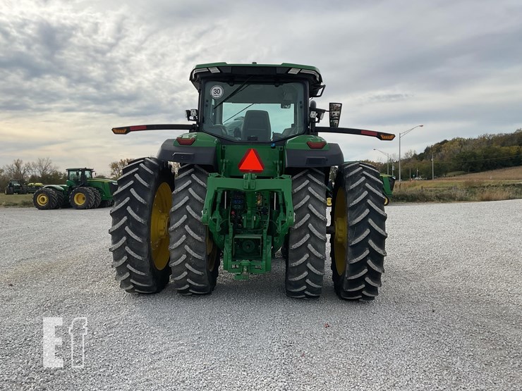 john-deere-8r-250-image-31