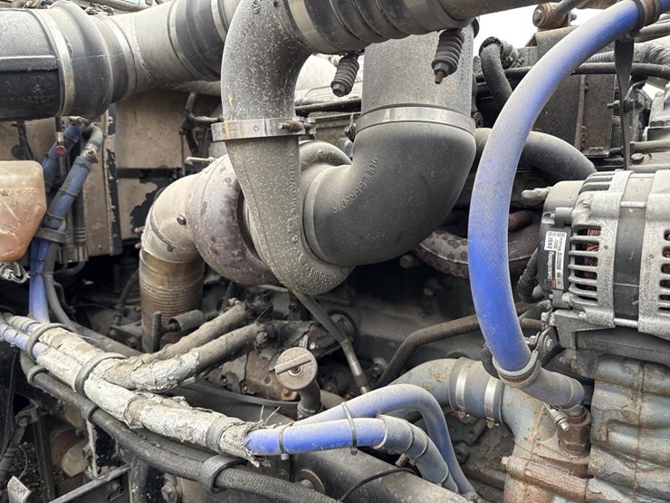 1999-peterbilt-379-image-57