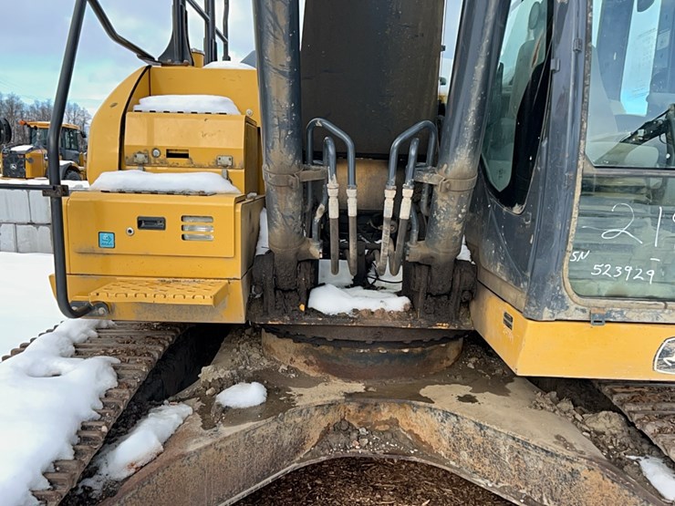 2016-deere-210g-image-6