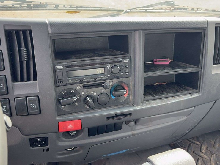 2018-isuzu-ftr-image-25