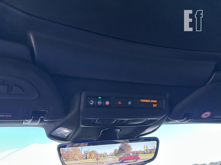 2021-chevrolet-corvette-image-31