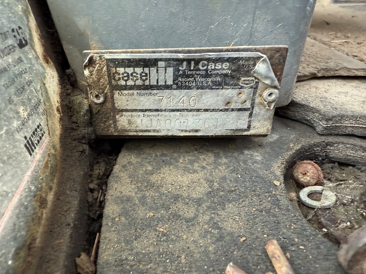 #1016-•-1989-case-7140-tractor-(fennimore,-wi)-image-33