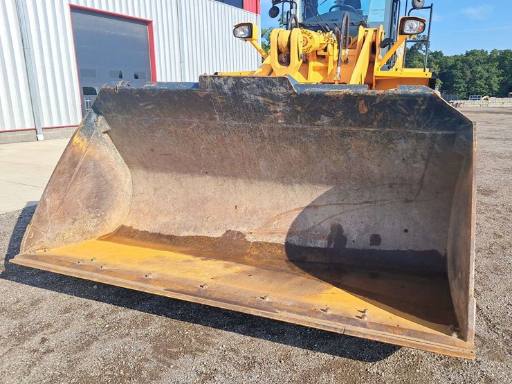 2018-hyundai-hl965-image-16