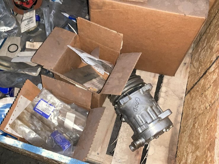 #566-•-truck-and-loader-parts-image-4