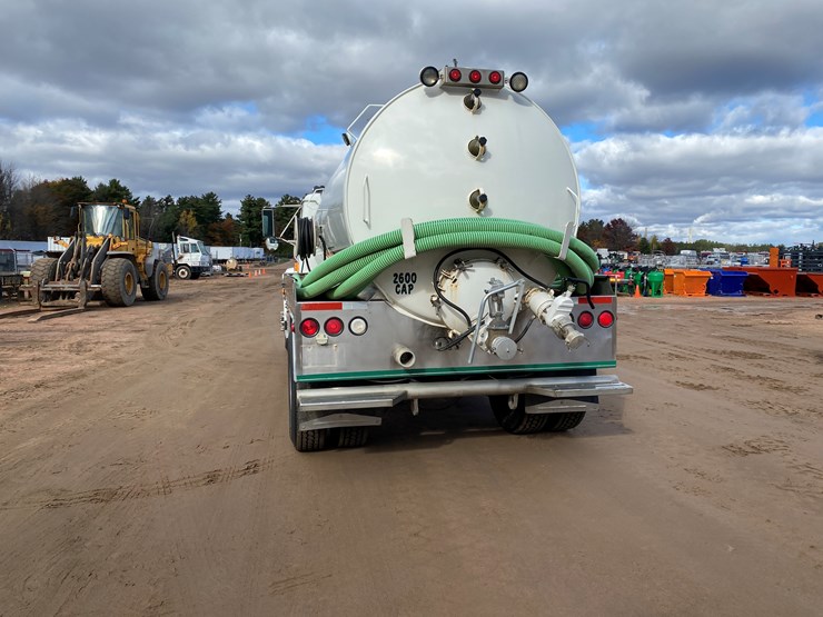 1999-international-4900-image-11