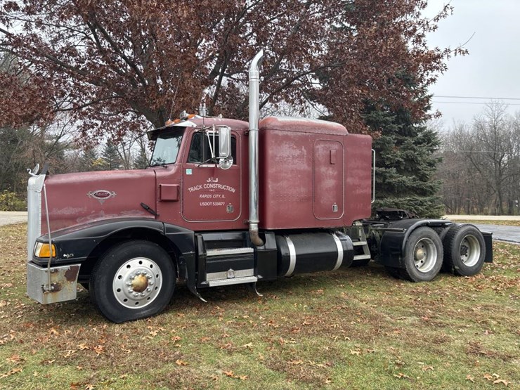 1988-peterbilt-377-image-1