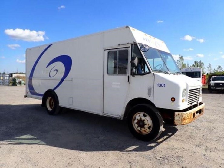 2013-freightliner-mt55-image-4