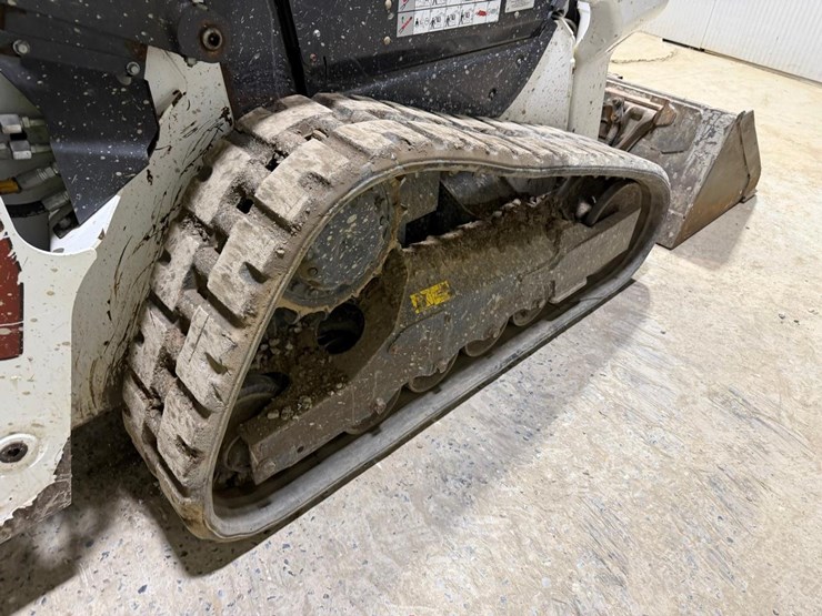 2021-bobcat-t64-image-17
