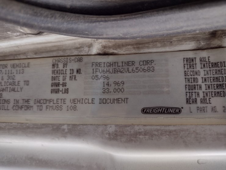 freightliner-fl70-image-5