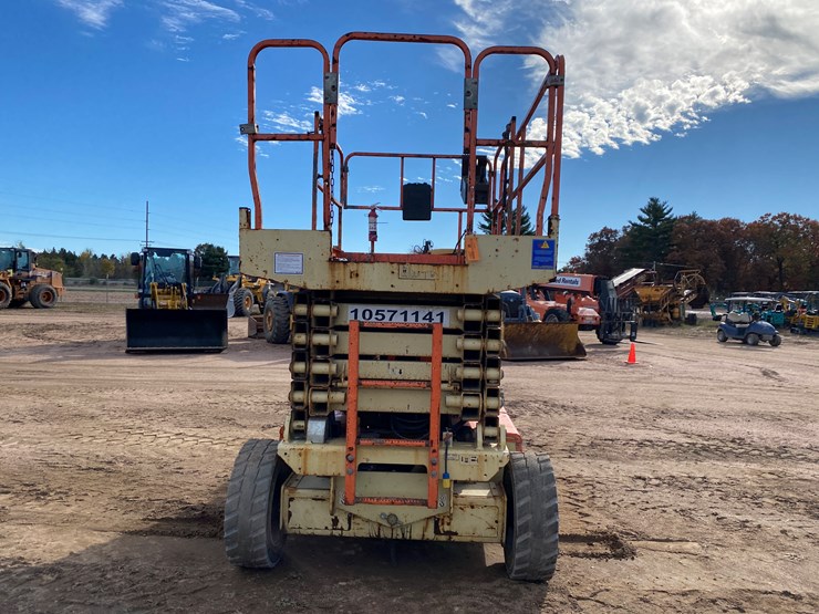 2017-jlg-4069le-image-2