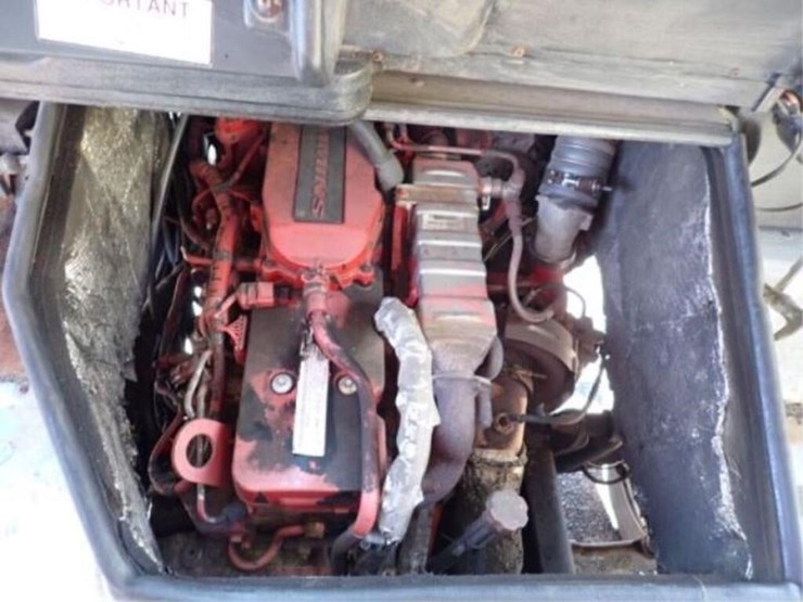 2015-freightliner-mt55-image-60