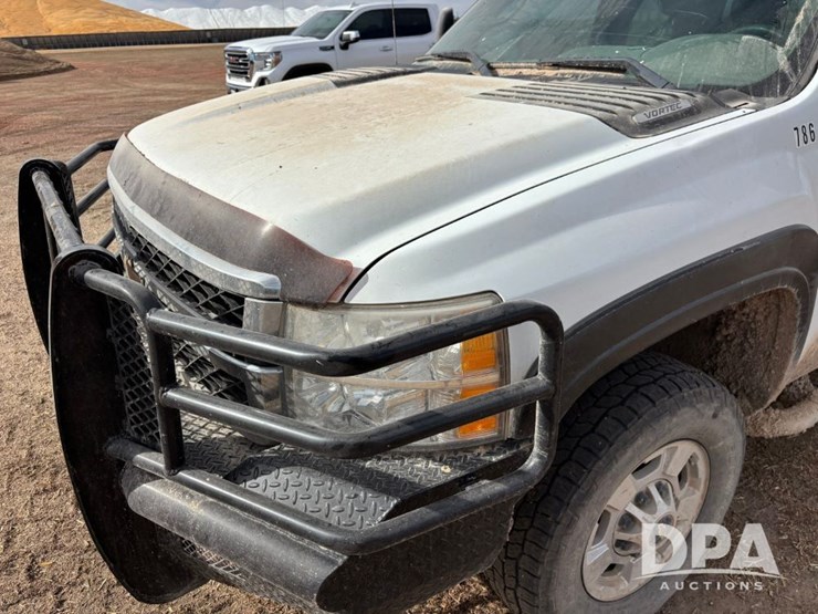 chevrolet-silverado-2500hd-image-19