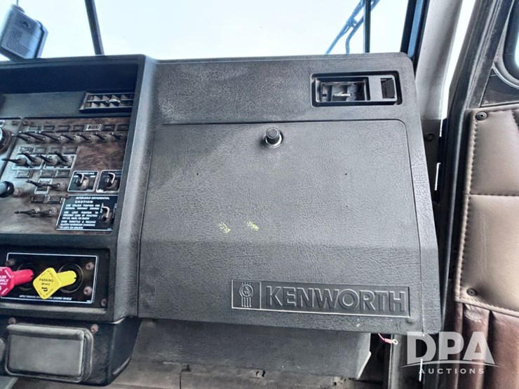 1995-kenworth-t800-image-82