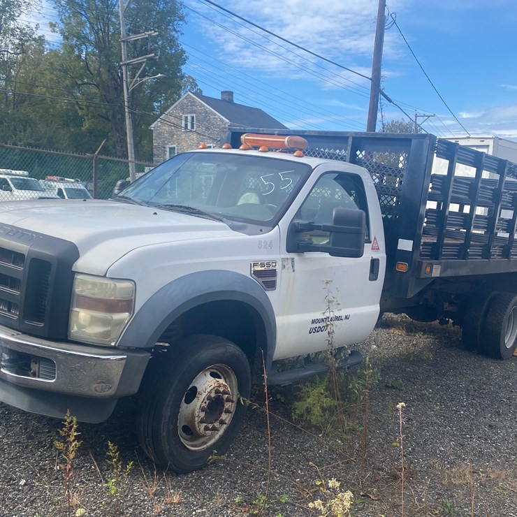 2008 FORD F550 XL