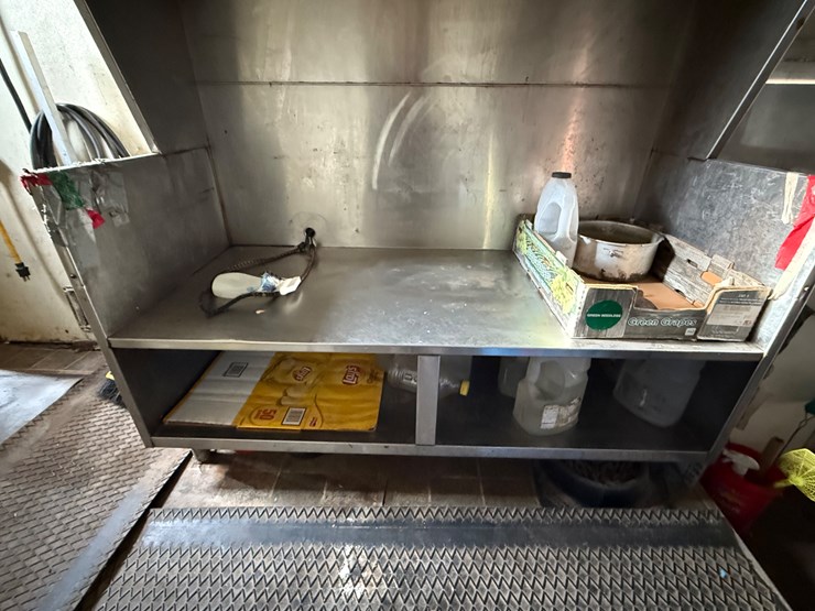 1992-cargo-wells-image-39