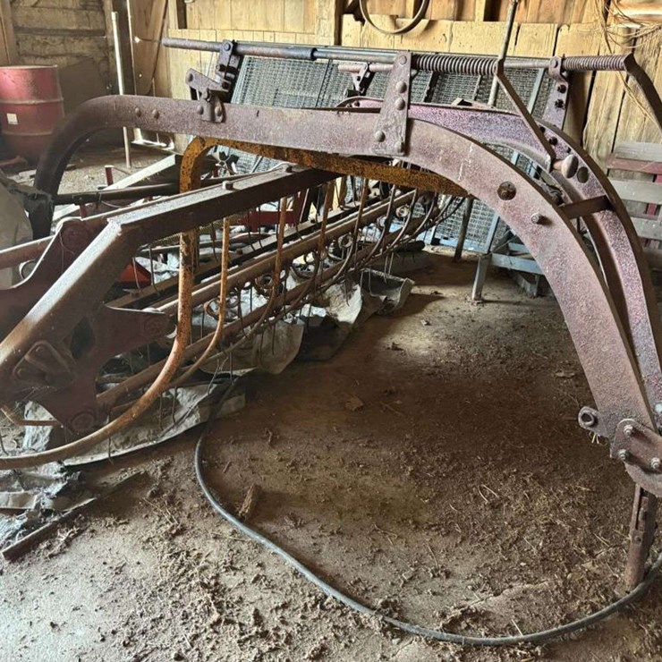 New Holland Rake