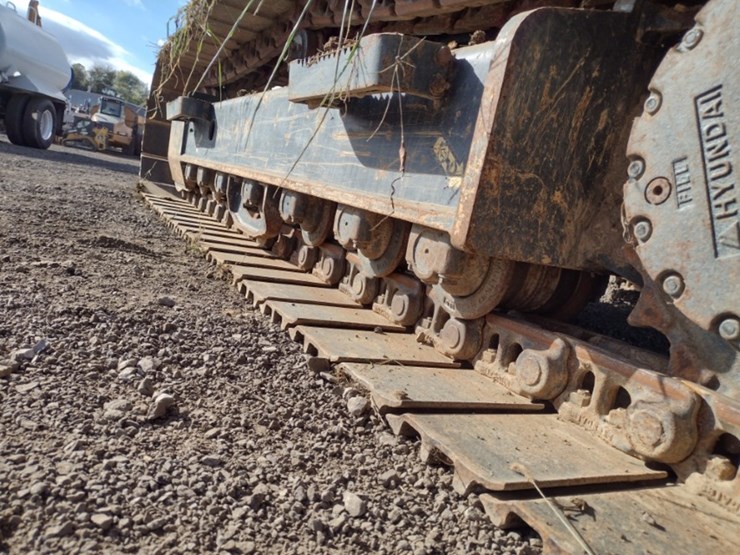 hyundai-hx140-lc-image-34