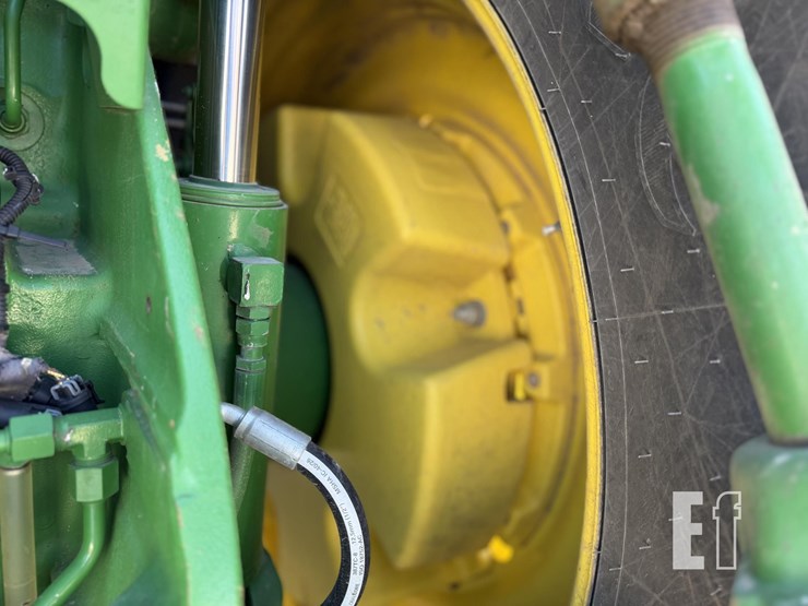 john-deere-8245r-image-14