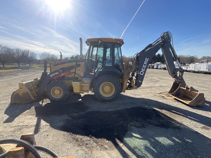 john-deere-310-image-5