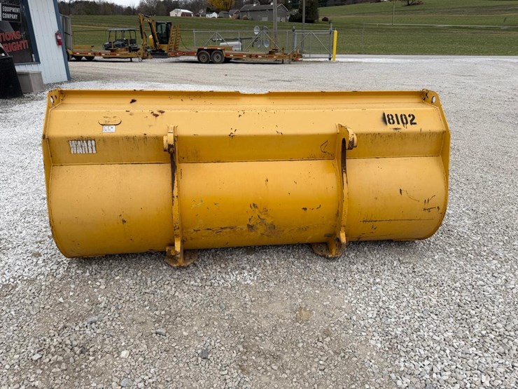 2020-deere-344l-image-32