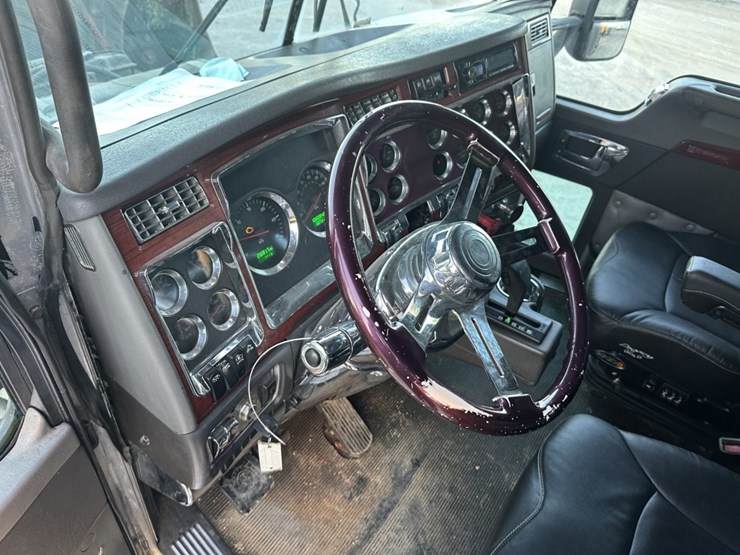 2006-kenworth-t600b-image-43