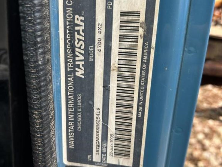 international-4700-image-64