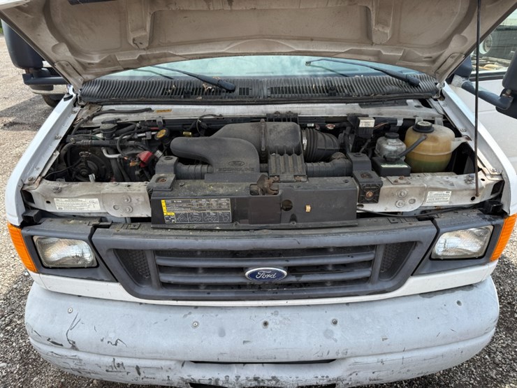 2007-ford-e450-image-14