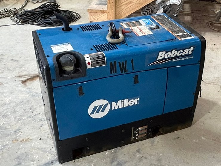 2022-bobcat-225-image-8