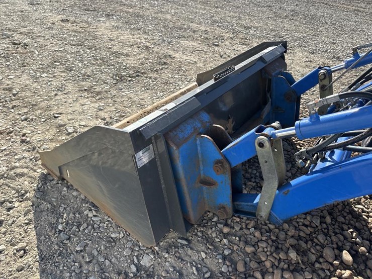 new-holland-tc26da-image-10