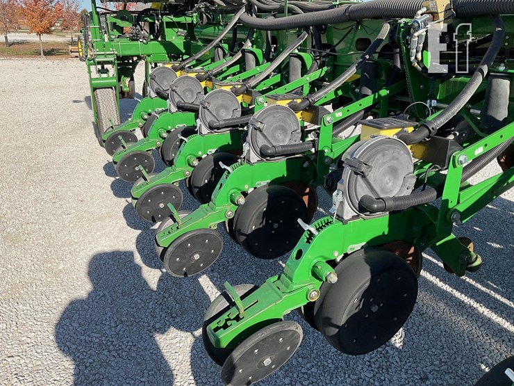 john-deere-1770-ccs-image-23