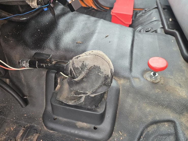 2015-ford-f650-image-40