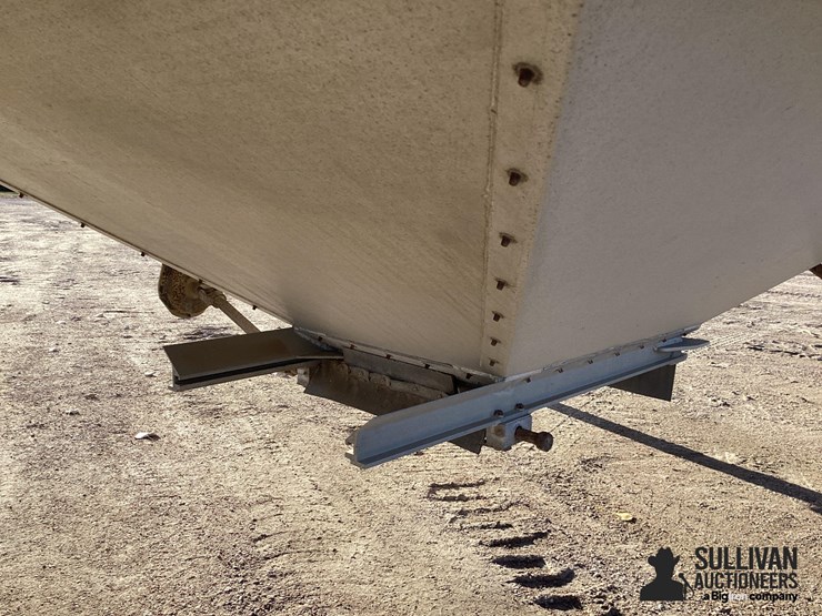 cornhusker-hopper-bottom-image-18