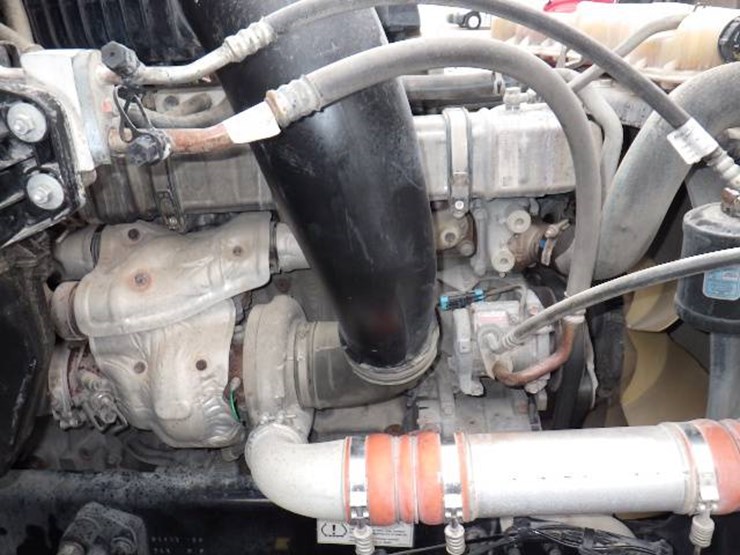 2019-freightliner-cascadia-126-image-30