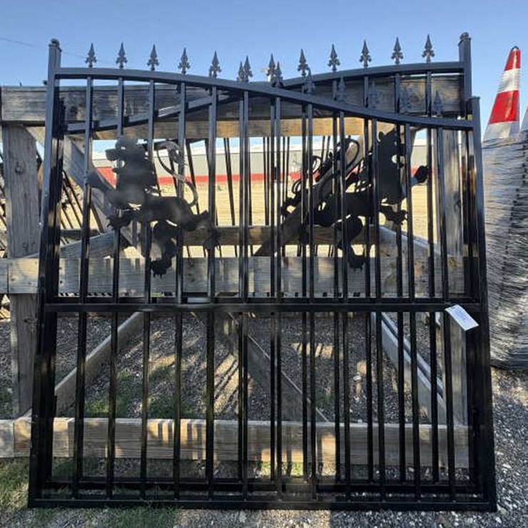 #114 • Pair of Lion Iron Gates