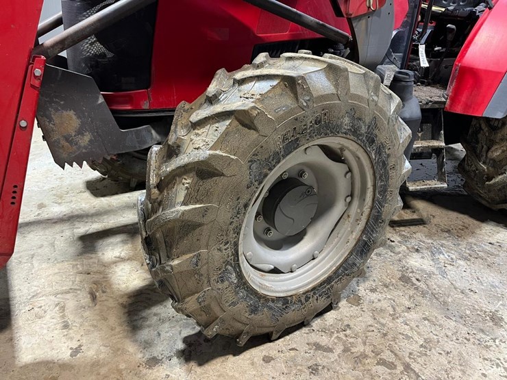 massey-ferguson-4708-image-11