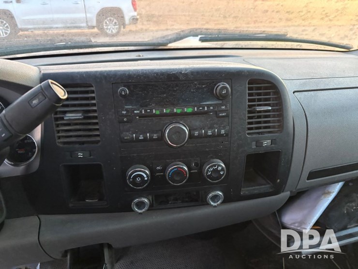 2009-chevrolet-3500hd-image-64