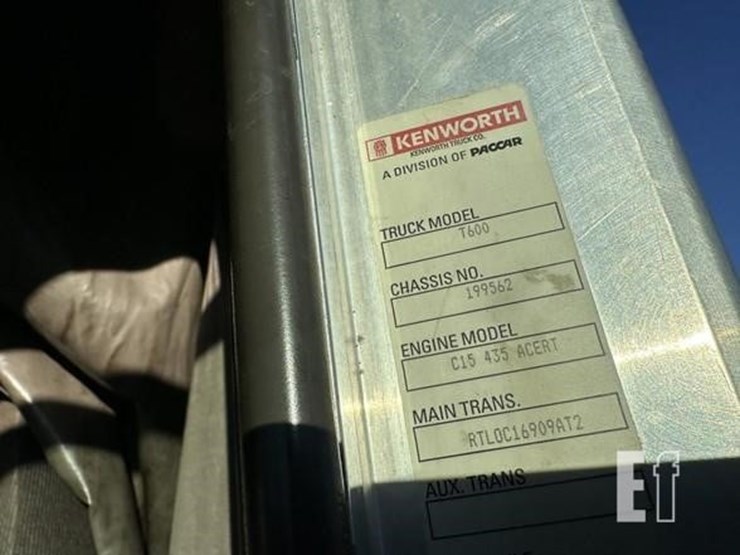 2006-kenworth-t600-image-33