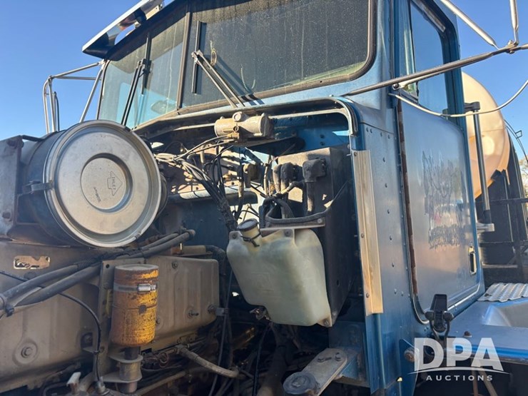 kenworth-t600-image-31