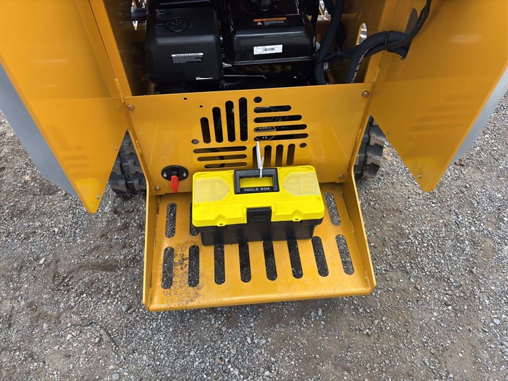 sdlanch-sdll30-stand-on-skid-loader-image-8