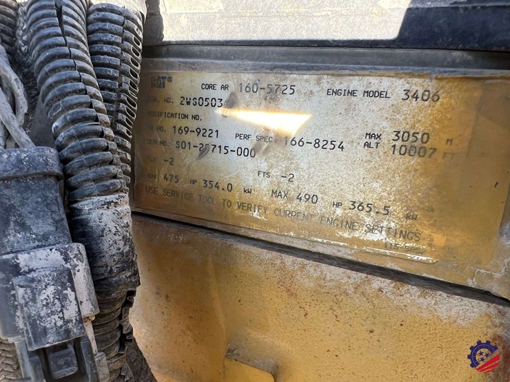 1999-freightliner-fld120-classic-image-3