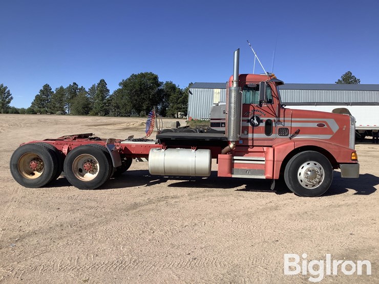 peterbilt-377-image-4