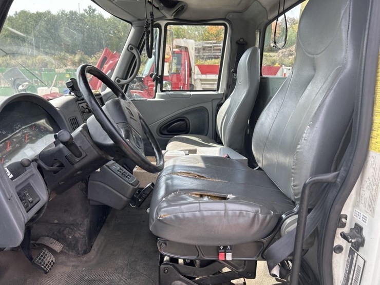 international-4000-image-96