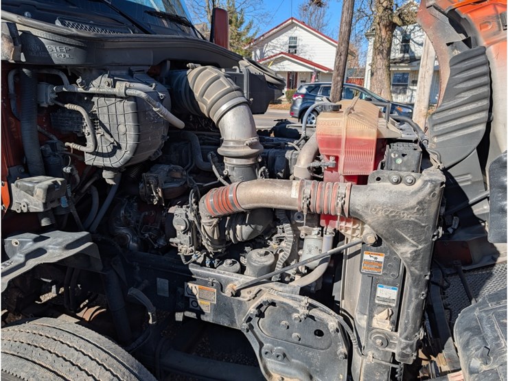 2017-kenworth-t680-image-17