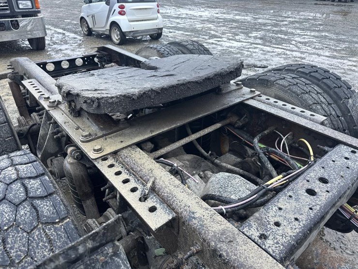 2014-international-prostar-image-20