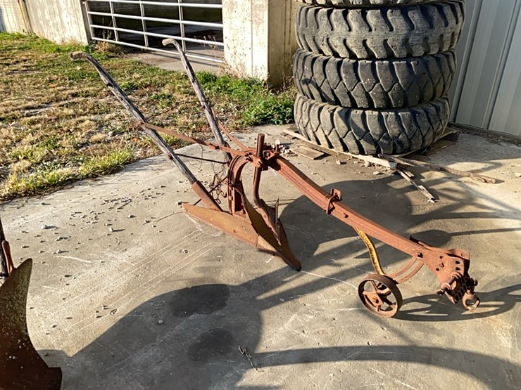 oliver-walking-plow-image-1