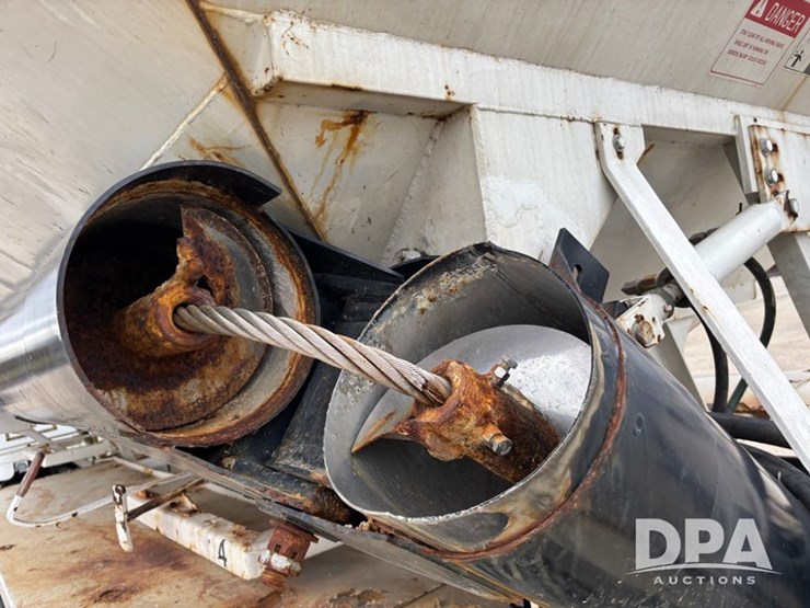 freightliner-fld112-image-51